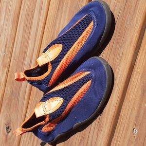 Water shoes